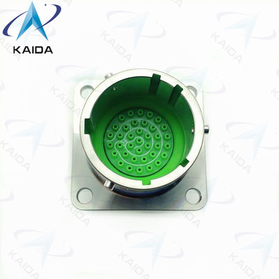7.5 Un connecteur MIL-DTL-38999 I en acier inoxydable passivé