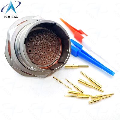 MIL-DTL-83723, CONNECTORS de la série III avec couplage à la baïonnette,M83723/74R2039N,réceptacle à noix de confiture, taille de coque 20 avec disposition de contact 20-39.